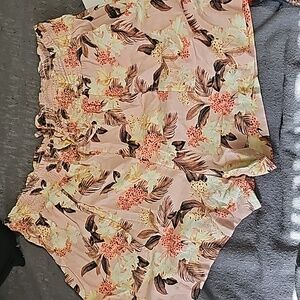 Floral women's shorts